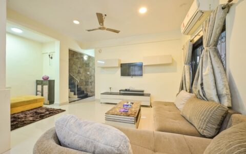 Hideaway 4 Bhk Villa - Living Room