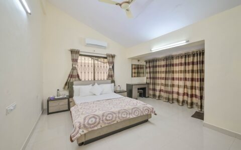Hideaway 4 Bhk Villa - Master Bedroon